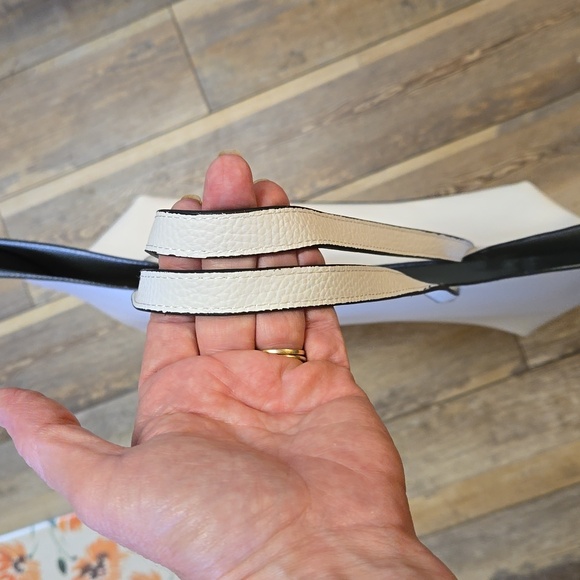 Victoria'e Secret Vegan Leather Tote, NWT - Picture 7 of 8